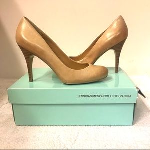 Jessica Simpson tan/taupe heels